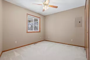 120 Ruth St N, Saint Paul, MN 55119 - Photo 9