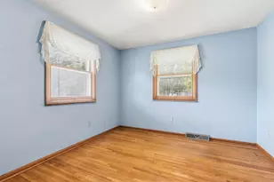 2195 Burr St N, Maplewood, MN 55117 - Photo 17