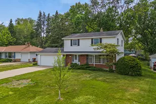 2195 Burr St N, Maplewood, MN 55117 - Photo 3