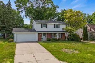 2195 Burr St N, Maplewood, MN 55117 - Photo 5