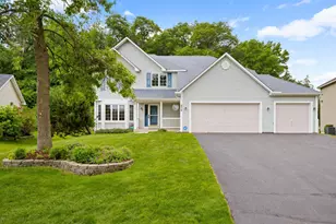 676 Falcon Ridge Rd, Woodbury, MN 55125 - Photo 1
