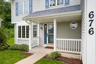 676 Falcon Ridge Rd, Woodbury, MN 55125 - Photo 3