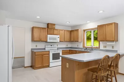 676 Falcon Ridge Road, Woodbury, MN 55125 - Photo 11