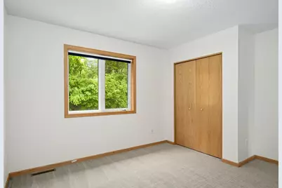 676 Falcon Ridge Road, Woodbury, MN 55125 - Photo 27