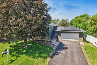 425 Crestview Drive S, Maplewood, MN 55119 - Photo 67