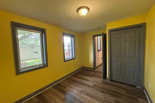 878 Monroe Ct, Saint Paul, MN 55102 - Photo 15