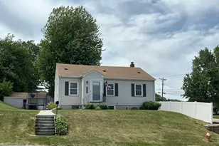 202 19th Ave S, South Saint Paul, MN 55075 - Photo 1