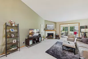 6534 Brook Ln, Savage, MN 55378 - Photo 9