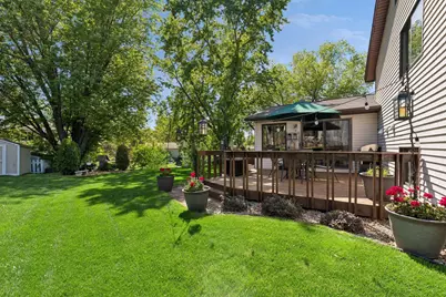 10435 Buckingham Drive, Eden Prairie, MN 55347 - Photo 33