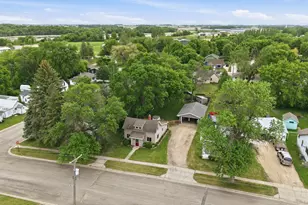 114 E Oak St, Osakis, MN 56360 - Photo 27