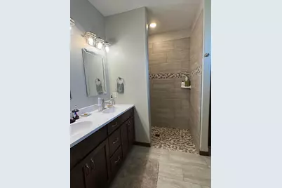 211 3rd Avenue SW, Wells, MN 56097 - Photo 21