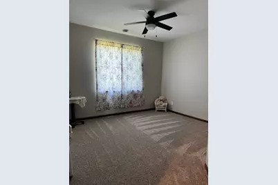 211 3rd Avenue SW, Wells, MN 56097 - Photo 15