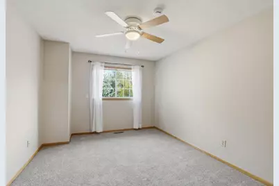 8426 Copperfield Way #93, Inver Grove Heights, MN 55076 - Photo 19