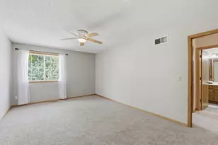 8426 Copperfield Way, Inver Grove Heights, MN 55076 - Photo 15