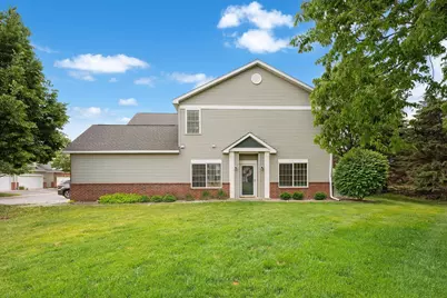8000 Stratford Circle S, Shakopee, MN 55379 - Photo 25