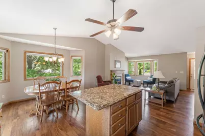 404 Minnesota Avenue, Roseville, MN 55113 - Photo 13