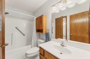 404 Minnesota Ave, Roseville, MN 55113 - Photo 19