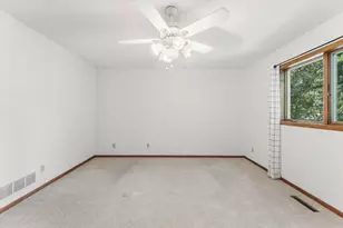 404 Minnesota Ave, Roseville, MN 55113 - Photo 19
