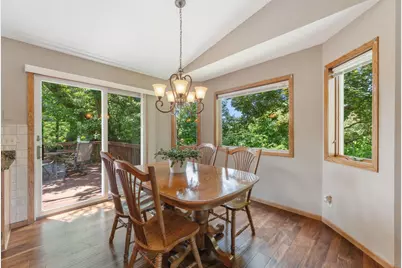 404 Minnesota Avenue, Roseville, MN 55113 - Photo 7
