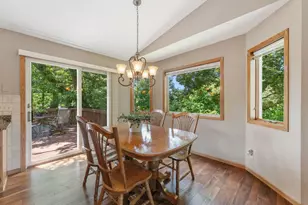 404 Minnesota Ave, Roseville, MN 55113 - Photo 7
