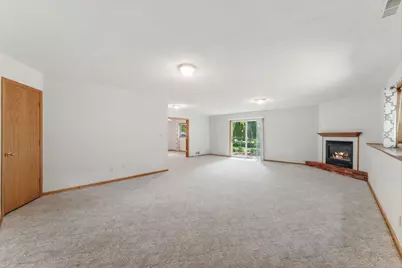 404 Minnesota Avenue, Roseville, MN 55113 - Photo 27