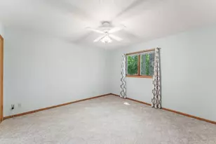 404 Minnesota Ave, Roseville, MN 55113 - Photo 21