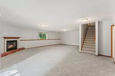 404 Minnesota Avenue, Roseville, MN 55113 - Photo 25