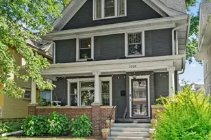 1028 Ashland Ave, Saint Paul, MN 55104 - Photo 3