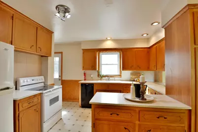 4522 Chatham Road NE, Columbia Heights, MN 55421 - Photo 7