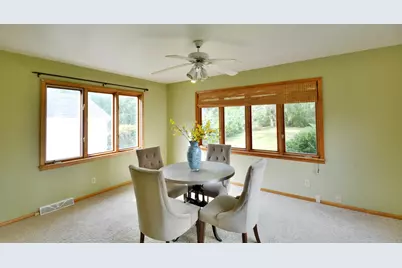 4522 Chatham Road NE, Columbia Heights, MN 55421 - Photo 3