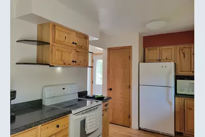 425 Spruce Avenue S, Thief River Falls, MN 56701 - Photo 7
