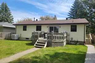 425 Spruce Ave S, Thief River Falls, MN 56701 - Photo 21