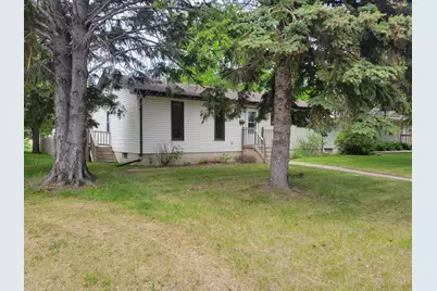 425 Spruce Avenue S, Thief River Falls, MN 56701 - Photo 13