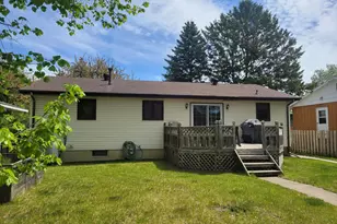 425 Spruce Ave S, Thief River Falls, MN 56701 - Photo 23