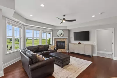 1171 Gallery Lane, Chaska, MN 55318 - Photo 9