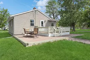 402 Chicago Ave SW, Red Lake Falls, MN 56750 - Photo 5