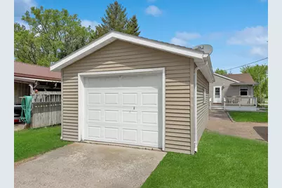 402 Chicago Avenue SW, Red Lake Falls, MN 56750 - Photo 21