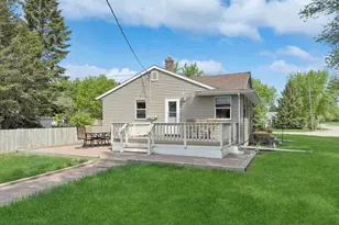 402 Chicago Ave SW, Red Lake Falls, MN 56750 - Photo 3