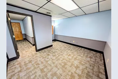 2308 S Broadway Street #2D, Alexandria, MN 56308 - Photo 7