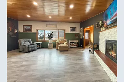 979 S Prairie Avenue, Fairmont, MN 56031 - Photo 7