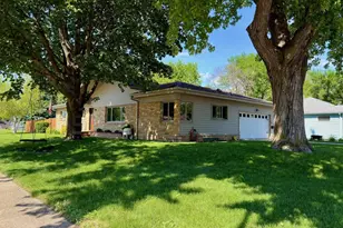 979 S Prairie Ave, Fairmont, MN 56031 - Photo 49
