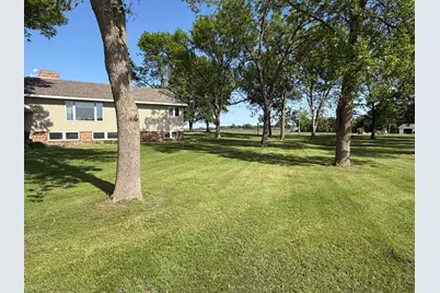 905 Main Street N, Renville, MN 56284 - Photo 3