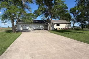 905 Main St N, Renville, MN 56284 - Photo 1