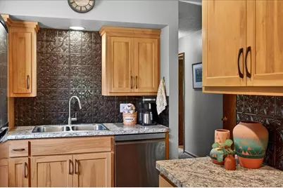 8625 Burr Oak Lane, Maple Plain, MN 55359 - Photo 13