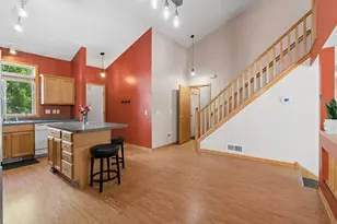 623 35th St W, Hastings, MN 55033 - Photo 3