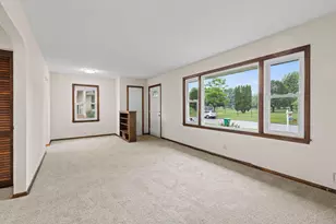 4850 Zane Ave N, Crystal, MN 55429 - Photo 9