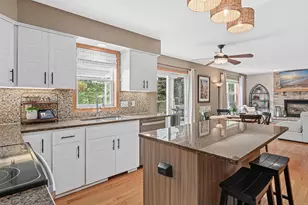 16722 Firestone Ct, Lakeville, MN 55024 - Photo 5