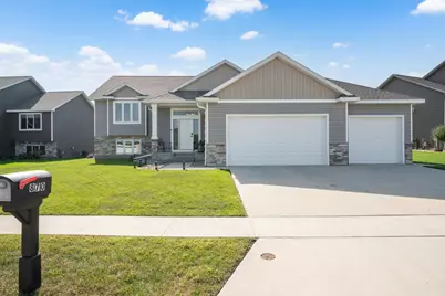 870 Portsmith Drive NW, Rochester, MN 55901 - Photo 1