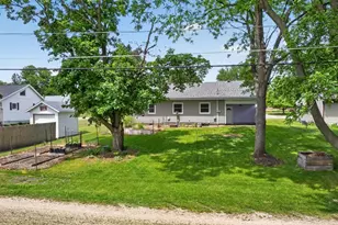 501 2nd St NE, Hayfield, MN 55940 - Photo 17