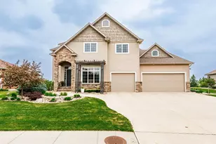 5827 Silverleaf Dr S, Fargo, ND 58104 - Photo 47